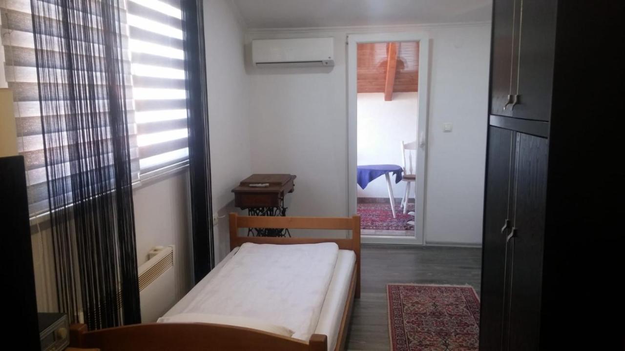 Chardak Apartment Sarajevo Bagian luar foto